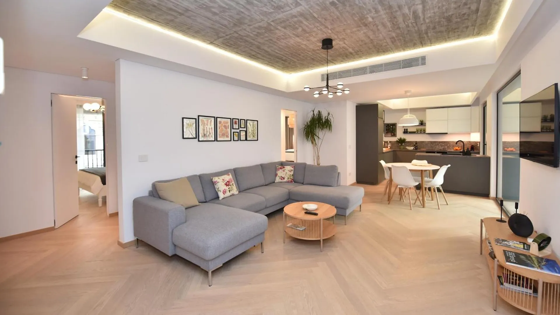Enjoy A Premium Downtown Apartment! Modern Art Deco Building ブカレスト 0*,  ルーマニア