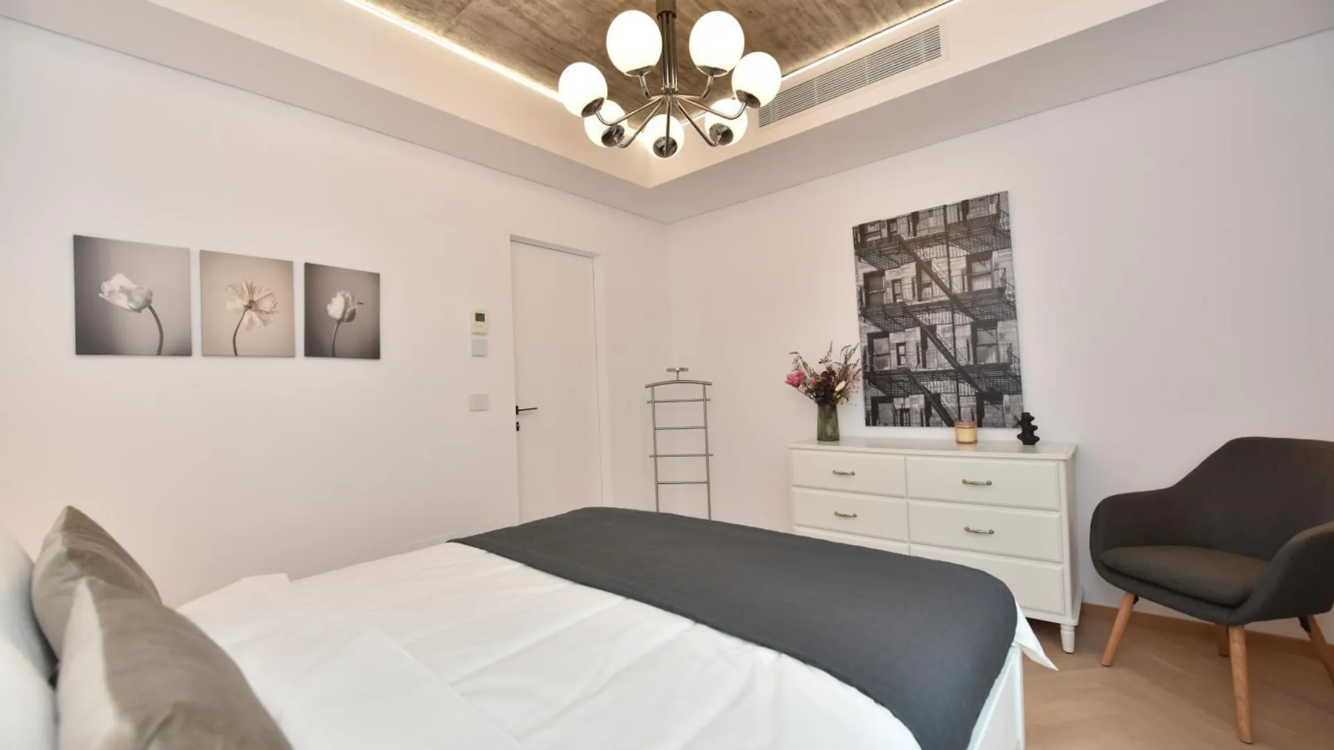 Enjoy A Premium Downtown Apartment! Modern Art Deco Building ブカレスト アパート