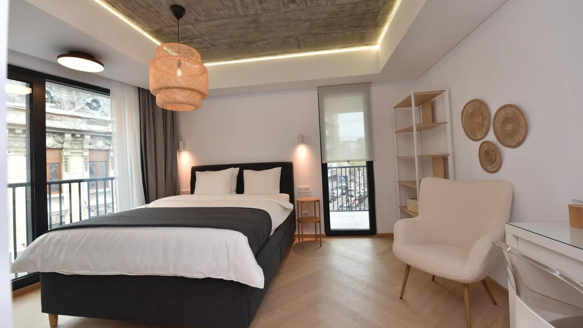 アパート Enjoy A Premium Downtown Apartment! Modern Art Deco Building ブカレスト