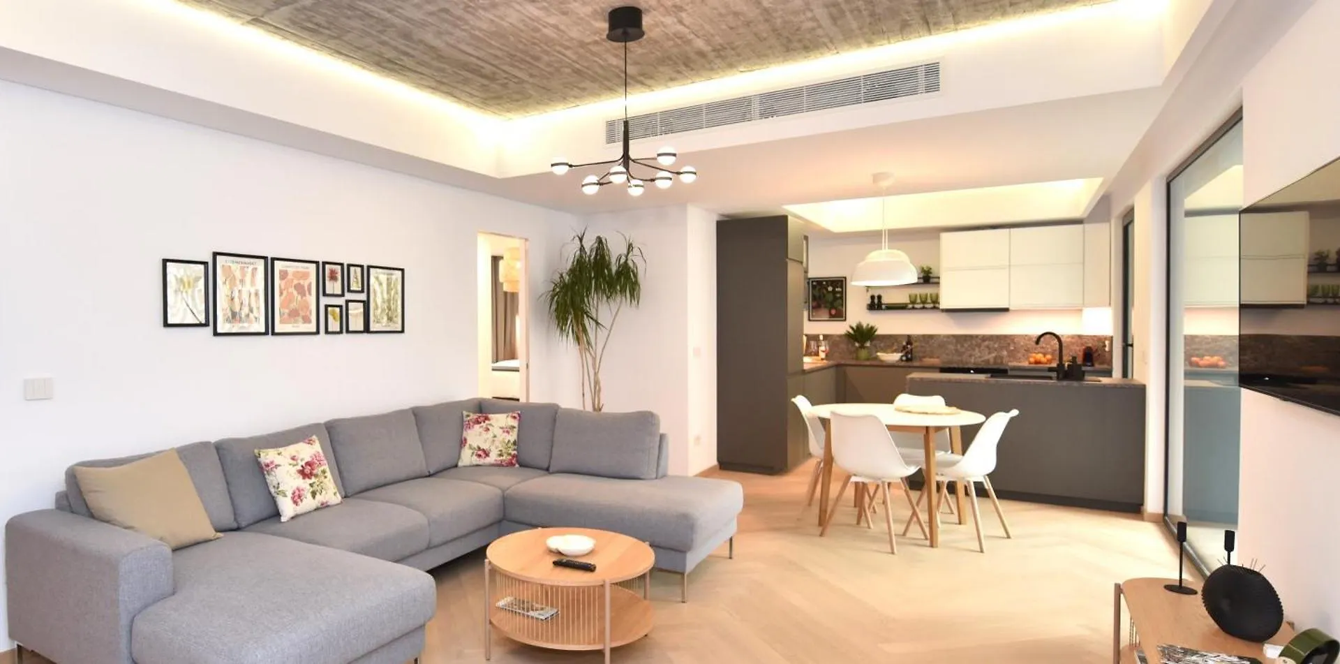 Enjoy A Premium Downtown Apartment! Modern Art Deco Building Bucharest 0*,